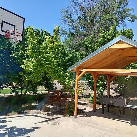 Vila Viktori Pirot Dış mekan fotoğraf