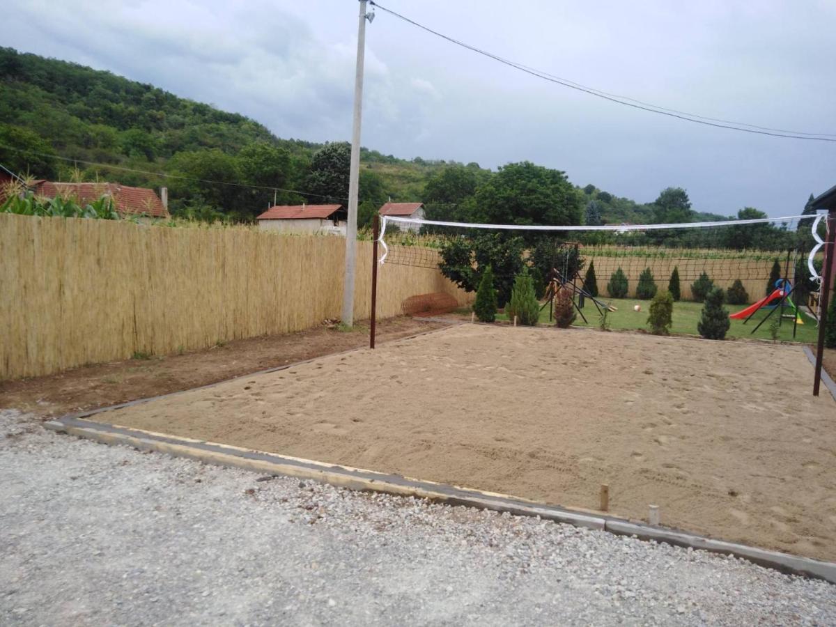 Vila Viktori Pirot Dış mekan fotoğraf