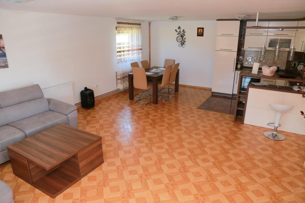 Vila Viktori Pirot Dış mekan fotoğraf